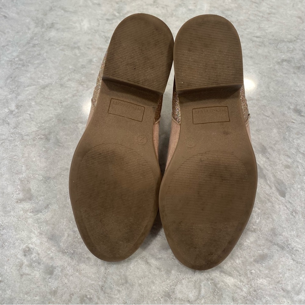 Size 2 girls zip up boots. So brand. - Picture 5 of 6